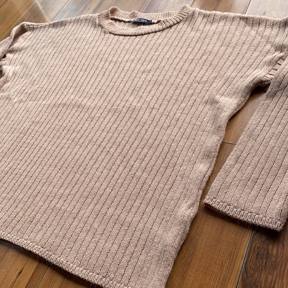 Nasty Gal Ribbed Knit Sweater - Picture 6 of 11